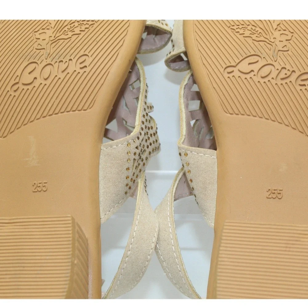 Cove Tan Laser Cut Rhinestone Block Heel Slingback Sandals Women's‎ Size 9 / 40
